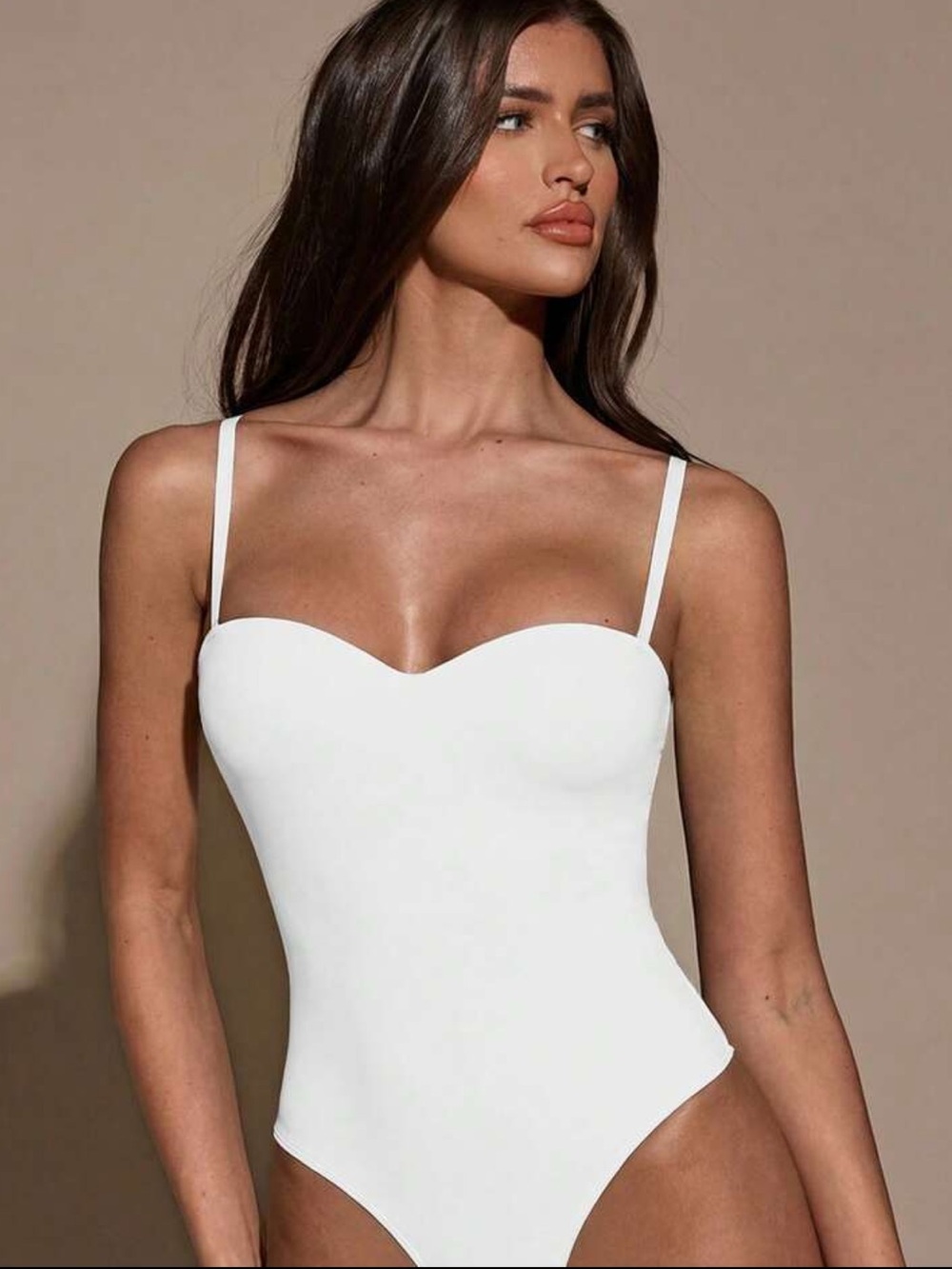 SHEIN White Sweetheart Neckline Bodysuit